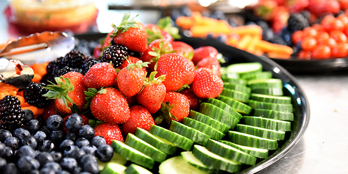 Monday Drum Feast Fruit & Vegetable Tray